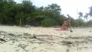 Amateur yang couple were catched fucking on a public beach! Hidden cam